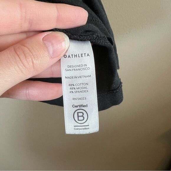 ✨ Athleta Equal Play Black Cotton T-Shirt Medium - Picture 5 of 8